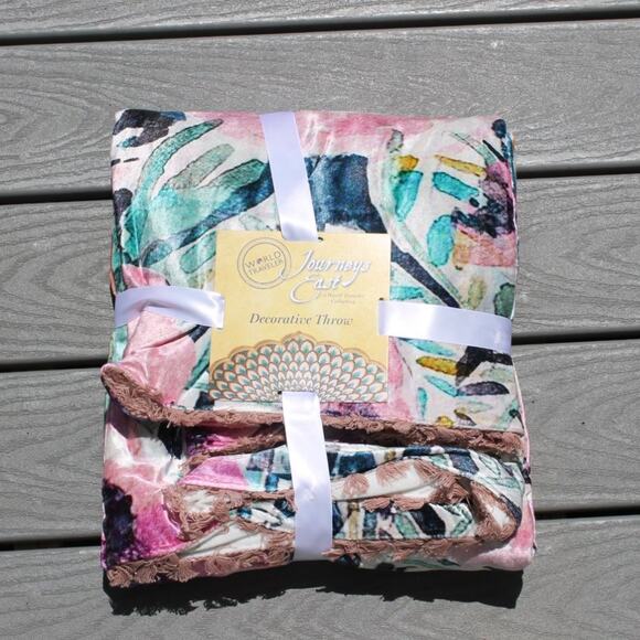 World Traveler Designer Luxury Throw Blanket 50 in X 60 in Maximalist Boho Style - Picture 15 of 15